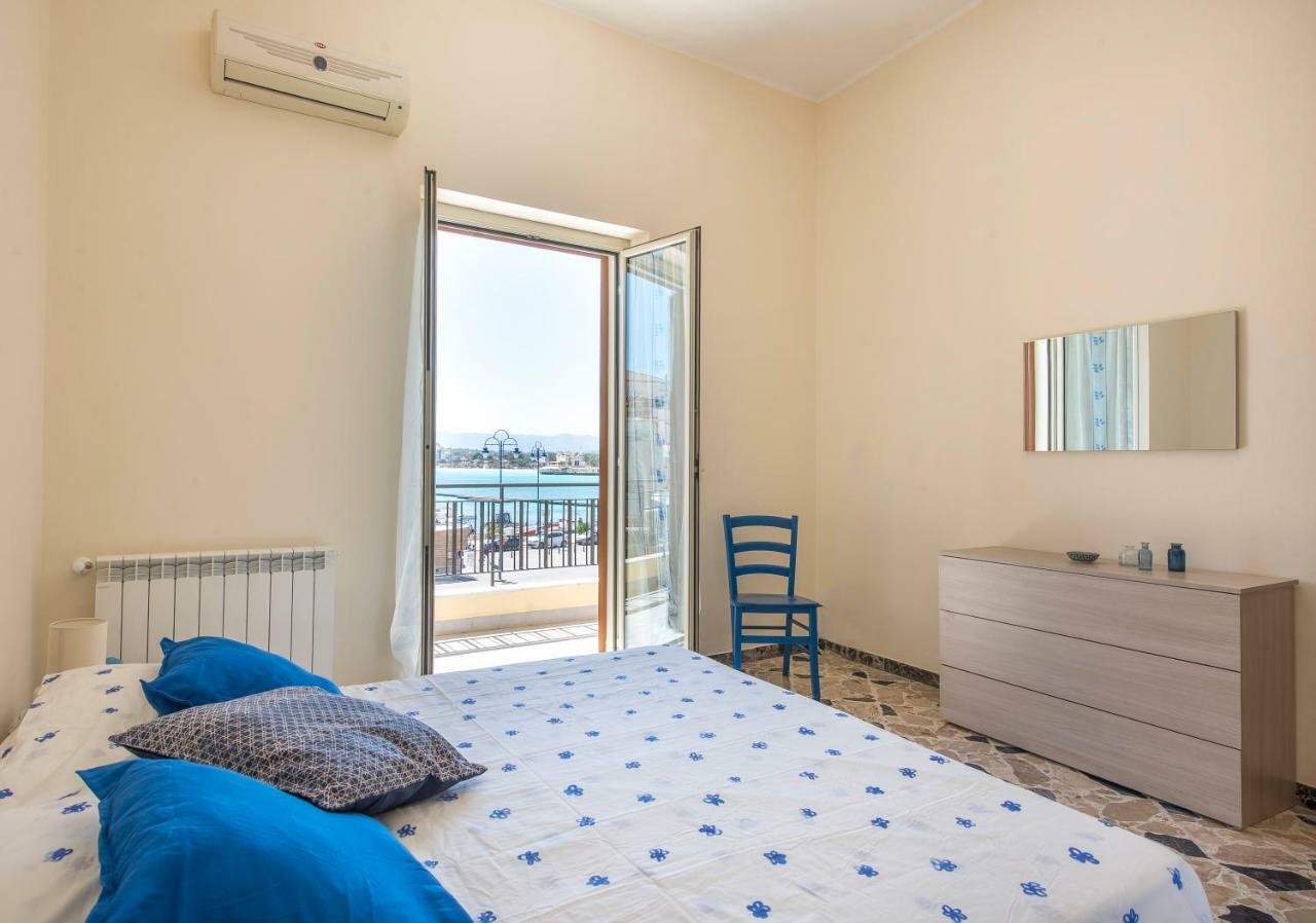 פלרמו Casetta Vista Mare In Piazza A Mondello מראה חיצוני תמונה